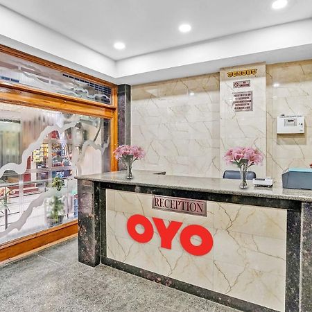 Oyo 88326 Hotel Cloud 9 New Delhi Exteriör bild