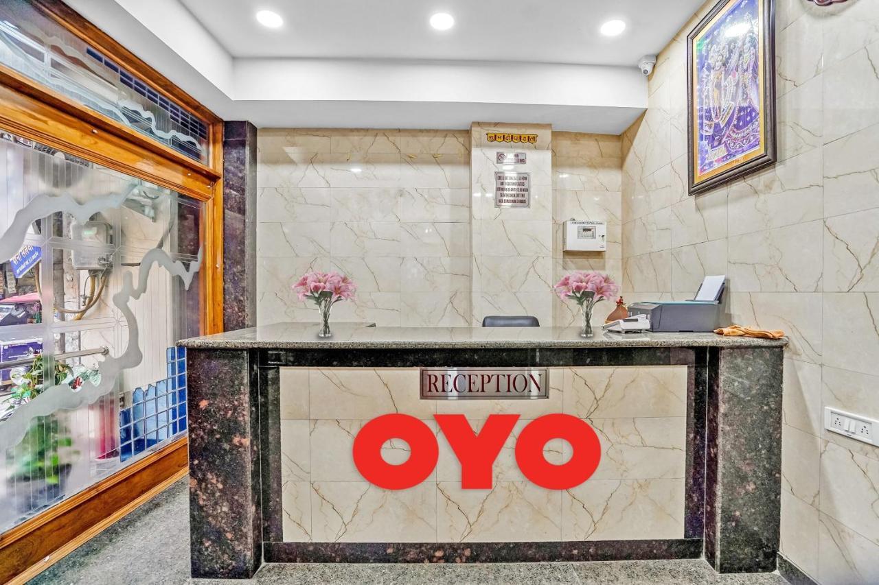 Oyo 88326 Hotel Cloud 9 New Delhi Exteriör bild